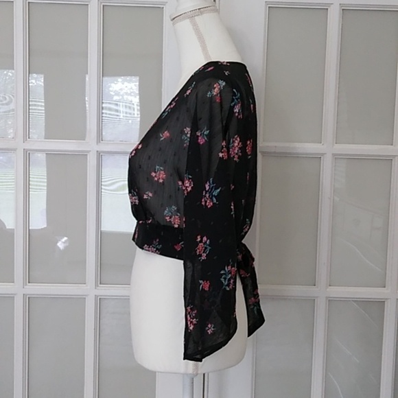 Forever 21 Contemporary Sheer Floral Cropped Kimono Sleeve Top Size - S - Picture 4 of 11